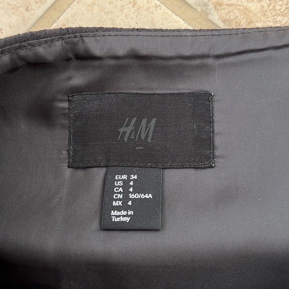 H&M skirt - Picture 16 of 16